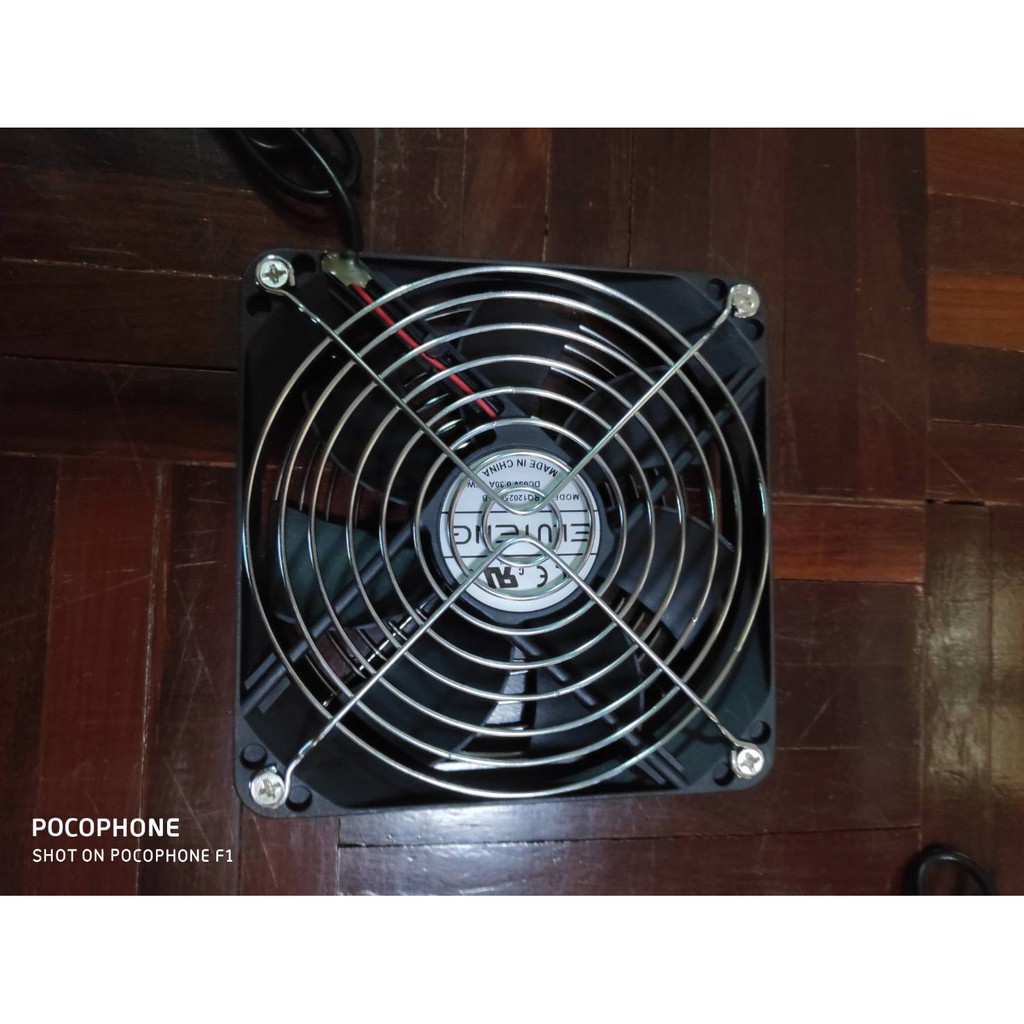 Ventilateur USB Double 120mm ELUTENG - 3 Vitesses Réglables, Grille De Protection - Noir