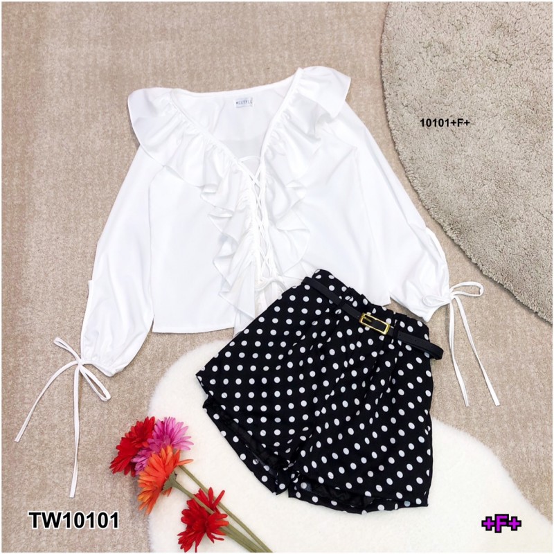 set-เสื้อคอวีระบายสานอก-กางเกงลายจุด-tw10101