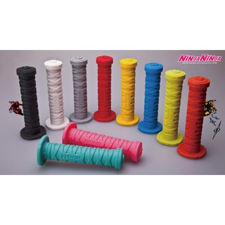 ปลอกแฮนด์ซิลิโคน WOHO NINJA BIKE GRIPมีสีแดง,สีขาว,สีดำ,สีเหลือง,สีเทา,สีฟ้า