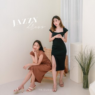 ภาพขนาดย่อของภาพหน้าปกสินค้าTR.CLOSETS JAZZY DRESS เดรสผ้าริปผ่าหน้า จากร้าน tr.closets_official บน Shopee