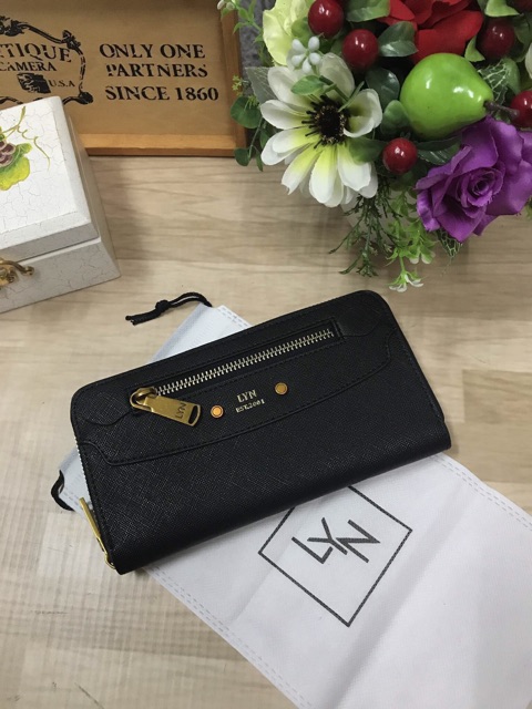 lyn-vela-long-wallet-ส่งฟรีems