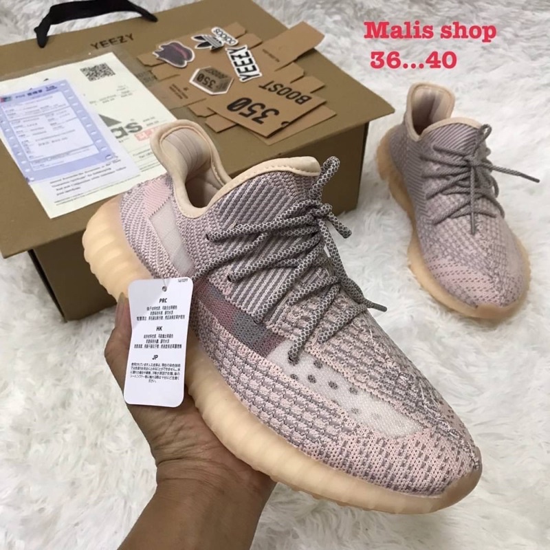 รองเท้าyeezy350-newมีผู้หญิงกับผู้ชายใช้ได้