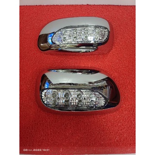 ภาพหน้าปกสินค้าครอบกระจกมองข้างมีไฟ ครอบกระจก(สีโครเมี่ยม) TOYOTA VIOS 2003-2006, Altis 2001-2007, Camry 2002-2006, Avanza 2004-2011 ซึ่งคุณอาจชอบราคาและรีวิวของสินค้านี้