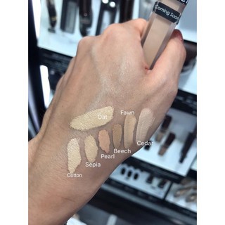 ภาพขนาดย่อของภาพหน้าปกสินค้าลด 200.-   HOURGLASS Vanish Airbrush Concealer จากร้าน everythingonyou บน Shopee ภาพที่ 3