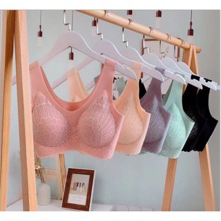 ภาพหน้าปกสินค้าพร้อมส่งจากไทย💥Sanay Bra💥 (N442) สปอร์ตบราผ้านิ่ม ทรงสวย กระชับ ใส่สบาย เสริมฟองน้ำอย่างดี ที่เกี่ยวข้อง