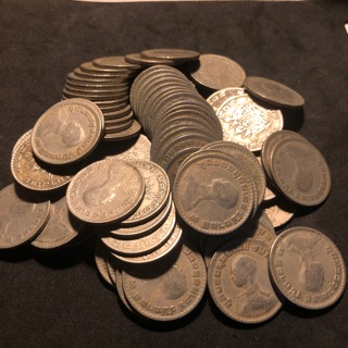 ภาพขนาดย่อของภาพหน้าปกสินค้า(ประกันแท้ )เหรียญเก่า1บาท หลังตราแผ่นดิน ปี2505 จากร้าน phattaraphol_collectible.coins บน Shopee