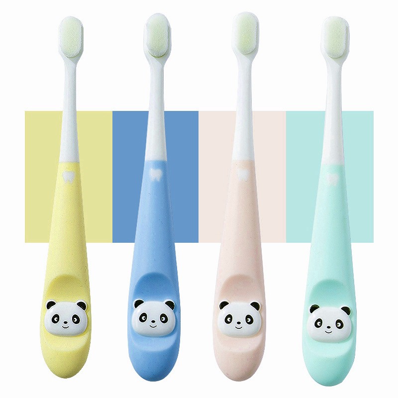 ภาพหน้าปกสินค้าPANDAแปรงสีฟันเด็กลายแพนด้า พร้อมกล่องเก็บ แปรงสีฟันเด็กขนนุ่มแปรงสะอาด