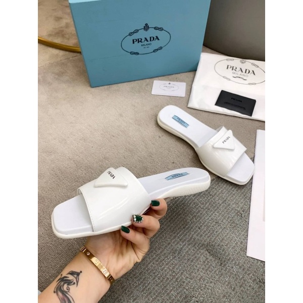 new-arrivals-prada-sandal-ราคาพิเศษ-size-36-40-มาพร้อมอุปกรณ์ครบ