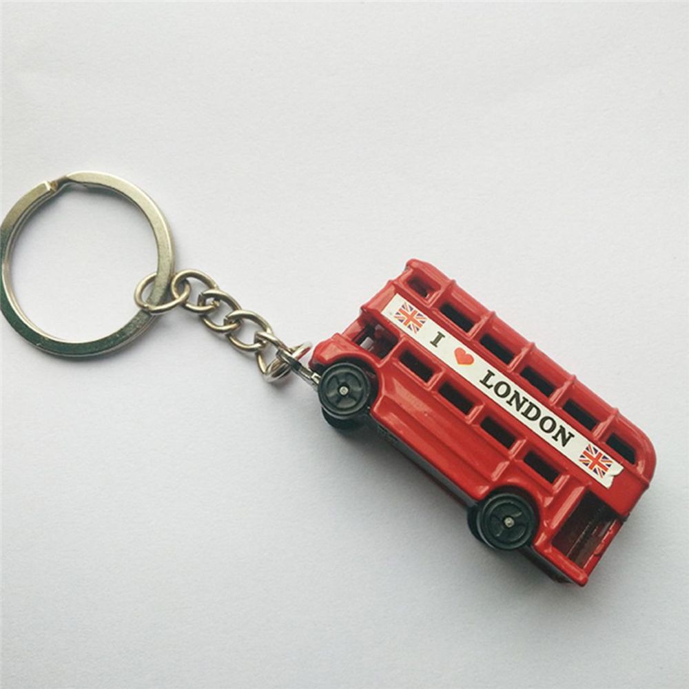 พวงกุญแจรูปรถบัสสีแดง