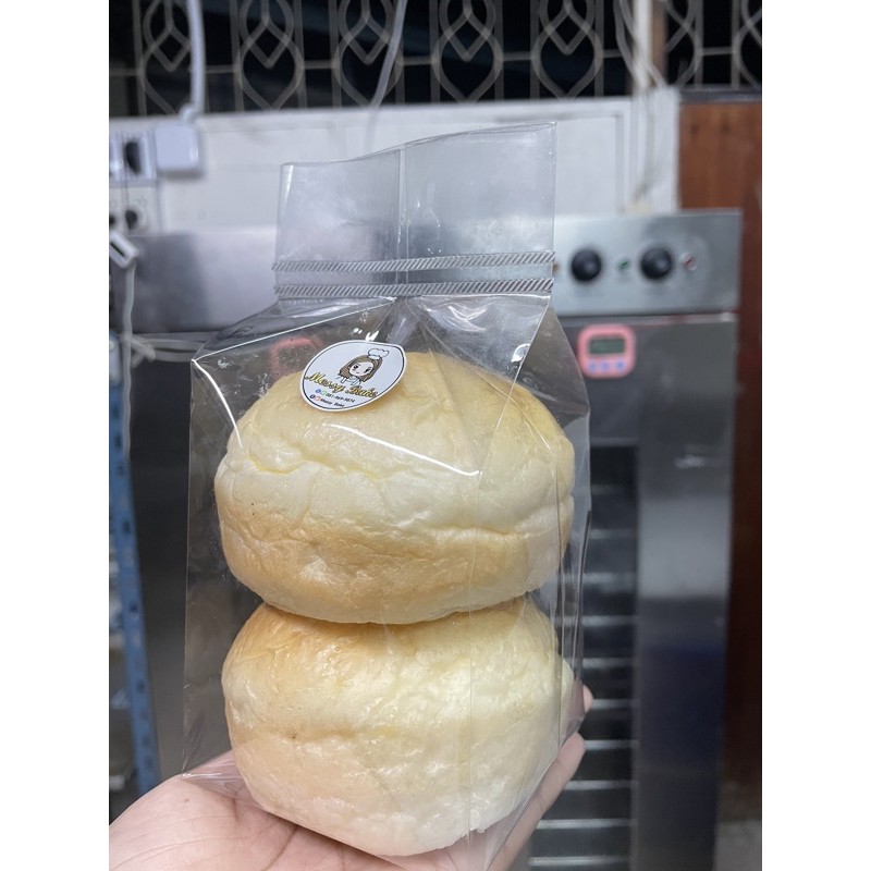 ภาพหน้าปกสินค้าขนมปังหวานซอฟโรลสูตรเนยสด นุ่มสุดๆ 1 คำสั่งซื้อไม่เกิน 8 แพนะคะ จากร้าน messy_bake บน Shopee