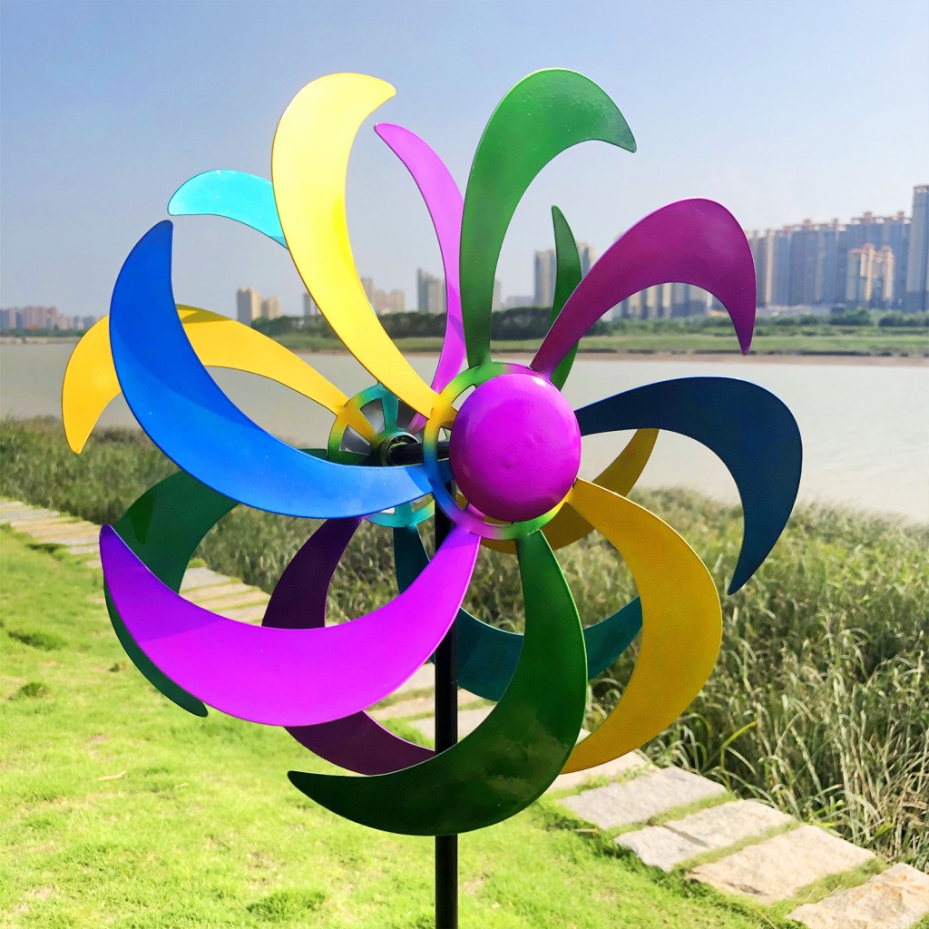 Wrought Iron Windmill Plugins เครื่องประดับสวนที่มีสีสันสําหรับลานสนาม ...