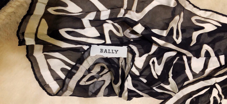 bally-silk-scarf-แท้