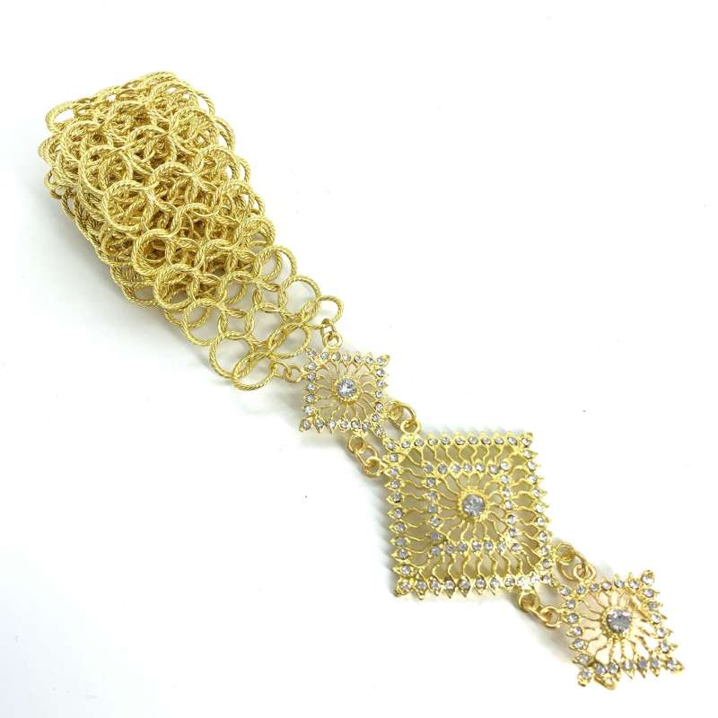 vintage-jewelry-เข็มขัดสีทอง-สำหรับชุดไทยนางสาว-สี่เหลี่ยม-เพชร-หัวเข็มขัด-และเข็มขัด