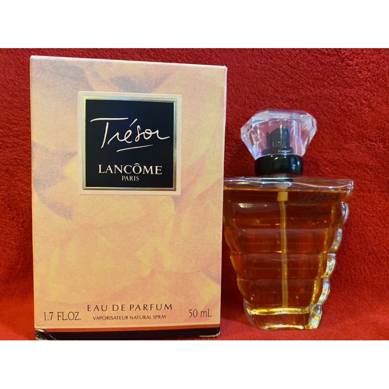 tresor-lancome-paris-eau-de-parfum-refillable-natural-spray-first-version
