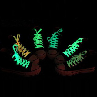 ภาพขนาดย่อของสินค้าเชือกผูกรองเท้า แบบเรืองแสง เชือดรองเท้าแฟชั่น