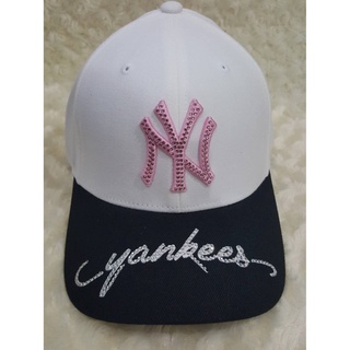 หมวก New Era Glitter MLB New York Yankees Adjustable ขาวปักชมพู