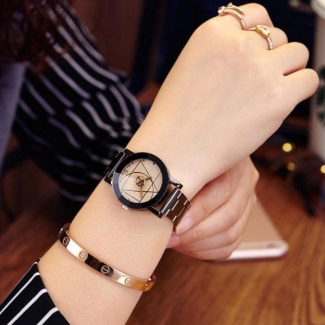 ภาพสินค้ายอดฮิต Magic Watch นาฬิกา แฟชั่น ใส่เป็นคู่ก็ได้ ใส่เดี่ยวก็โดน ดูดี พร้อมผ้าเช็ดนาฬิกา จากร้าน minutemore บน Shopee ภาพที่ 4