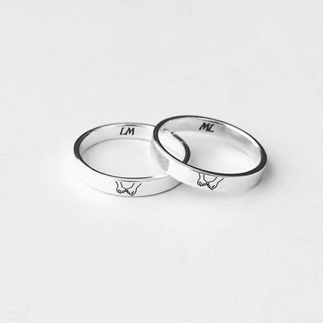 cchershop-silver925-แหวนสลักชื่อ-เลเซอร์แหวน-สลักชื่อ-ตอกชื่อ-แหวนหน้าเรียบเงินแท้-สลักชื่อได้-แหวนคู่-แหวนเงินแท้