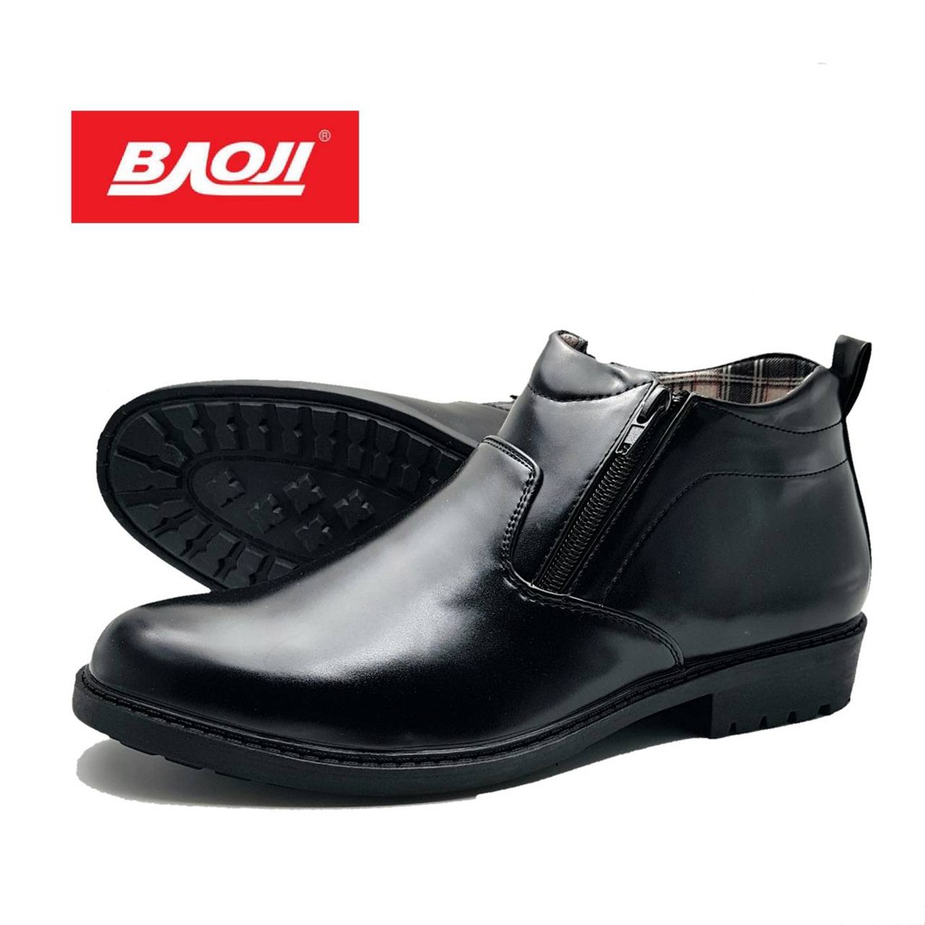 ภาพหน้าปกสินค้าBaoji รองเท้าฮาฟ หนังหุ้มข้อ แบบมีซิปข้าง สีดำ BK5066 ไซส์ 40-45