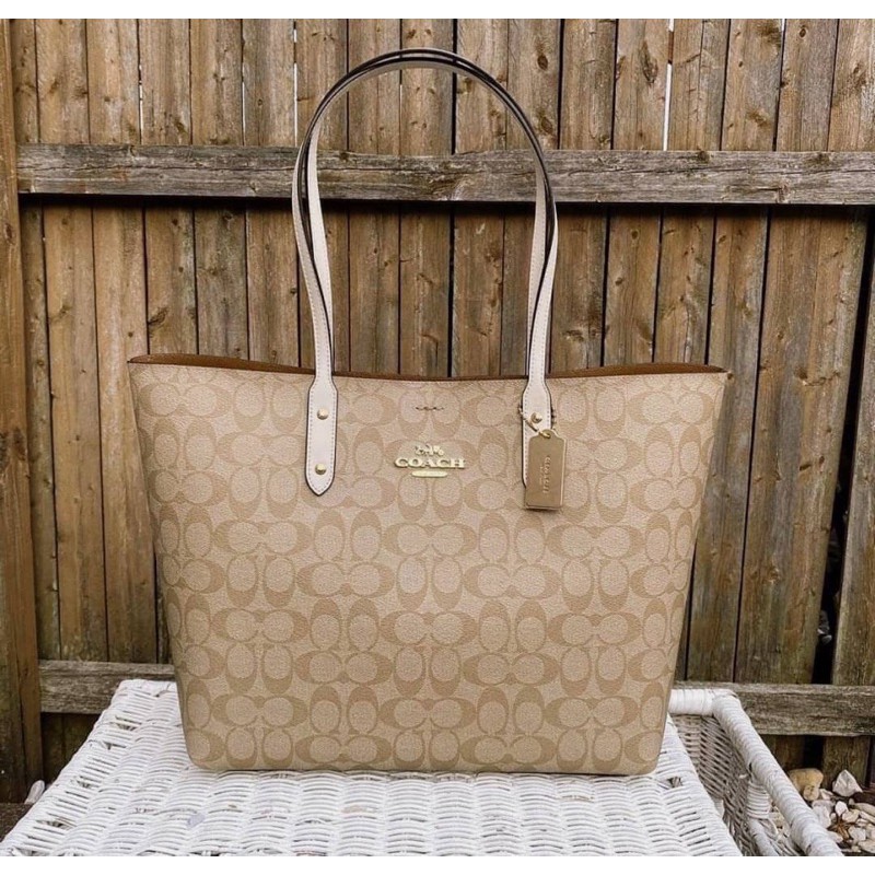 Coach signature town tote sale
