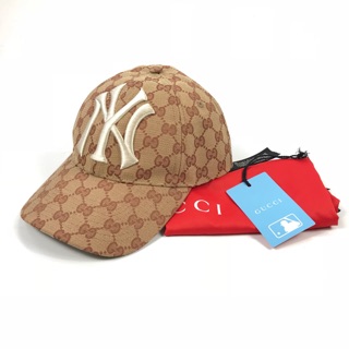 NY Yankees x Gucci  หมวกปรับขนาดได้นะค้าาาาา  16,000  ถุงผ้าสีแดง ลิมิเต็ดสุดๆๆๆ , การ์ด