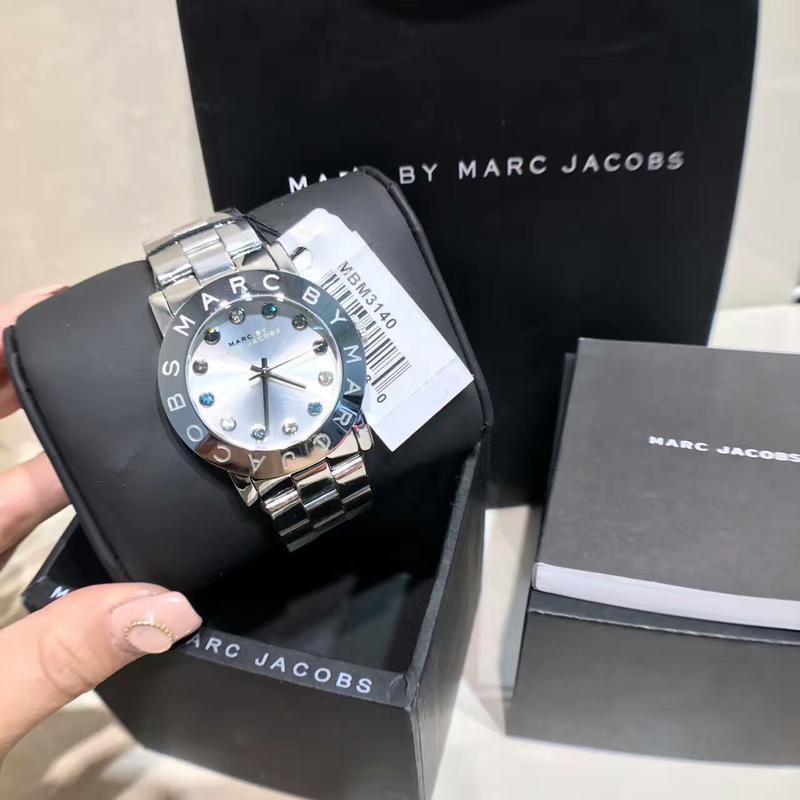 marc-jacobs-mbm3300-womans-round-quartz-watch-stainless-minimalist-wristwatch-witness-diamond-encrusted-dial