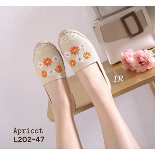 L202-47 รองเท้าคัทชูลำลองแคนวาสปักดอกไม้ น่ารักน้ำหูน้ำตาไหล