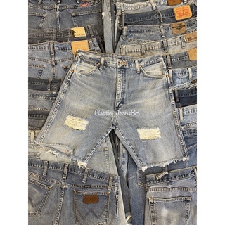 ภาพขนาดย่อของภาพหน้าปกสินค้า️กางเกงยีนส์ขาสั้นแต่งขาด งานสวย สไตล์วินเทจ งาน USA แท้ ราคาถูก ส่งด่วน ส่งไว ส่งสินค้าทุกวัน จากร้าน classic_jeans88 บน Shopee ภาพที่ 2