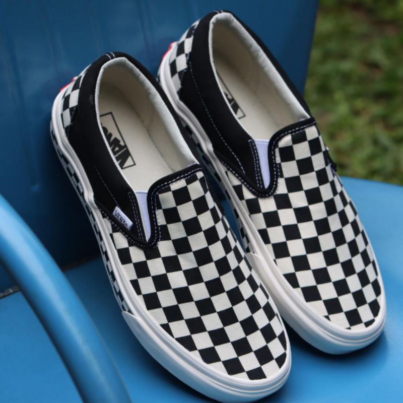 vans-สลิปออนกระดานหมากรุกสีดําขาว