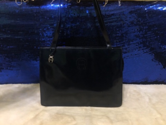 etienne-aigner-black-leather-shoulder-bag-แท้