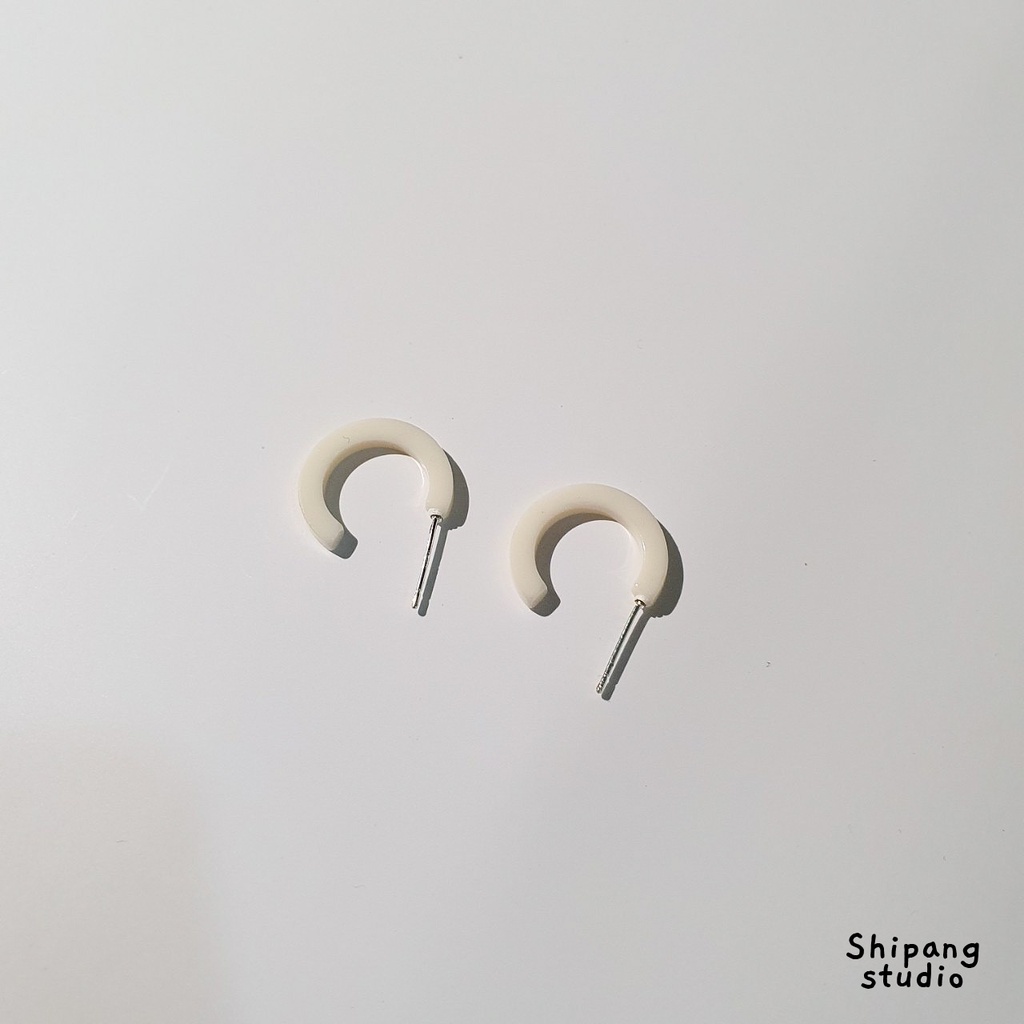 white-hoop-earring-ต่างหูเกาหลี-ต่างหูแฟชั่น-ต่างหูก้านเงินแท้-s925