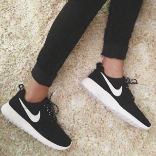 Nike Tanjun รุ่นฮิต ใส่สบาย มาพร้อมกล่อง พร้อมส่งค่ะ