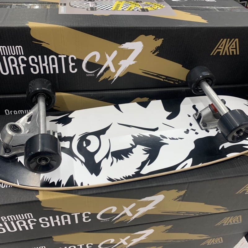 aka-premium-surfskate-สเก็ตบอร์ด-เซิร์ฟสเก็ต