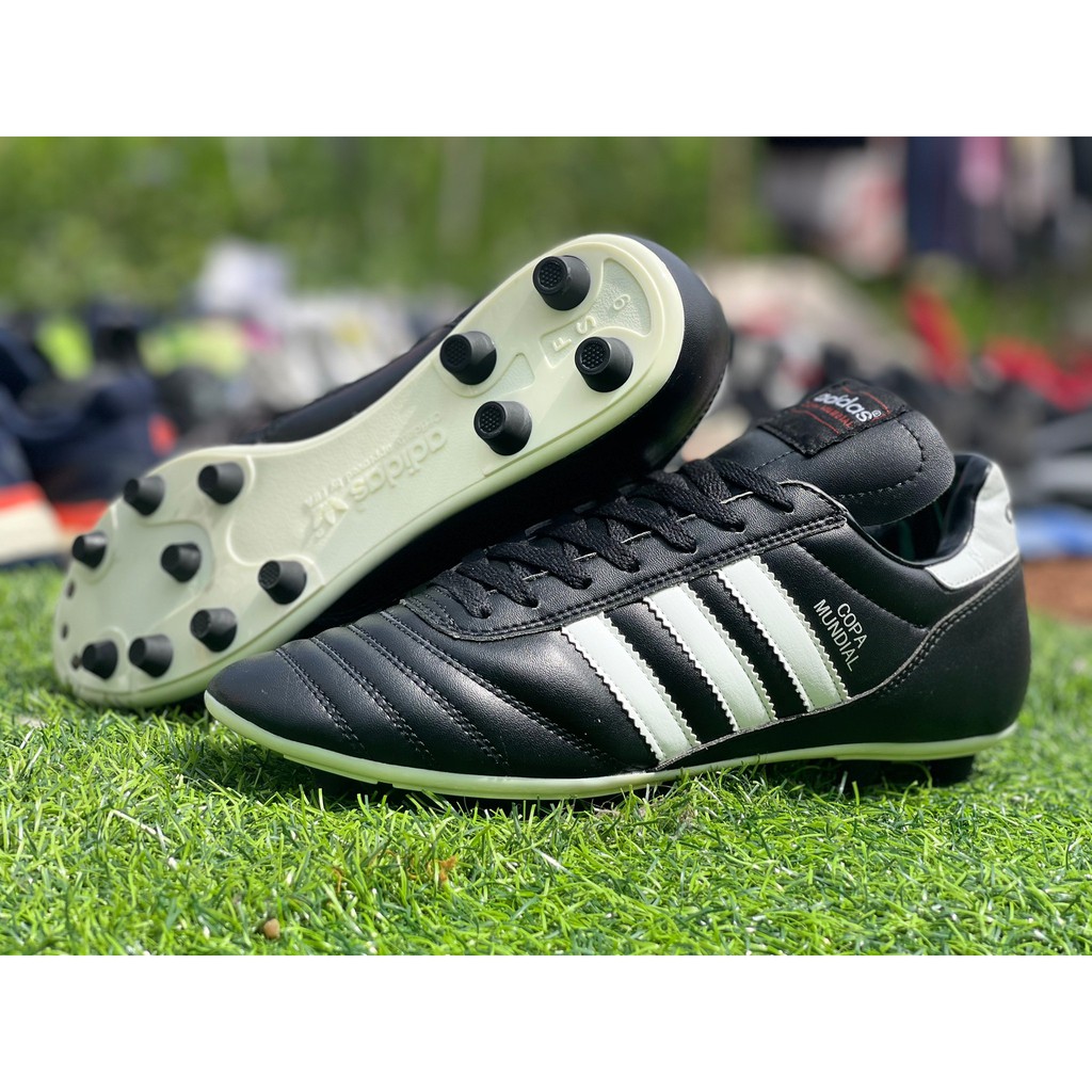 ภาพหน้าปกสินค้ารองเท้าสตั๊ด Adidas Copa Mundial - Black จากร้าน tahretro บน Shopee