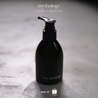 ภาพขนาดย่อของภาพหน้าปกสินค้าAROMA HAND WASH สบู่เหลวล้างมือ กลิ่นอโรม่า 150 ml. จากร้าน mythology.studio บน Shopee