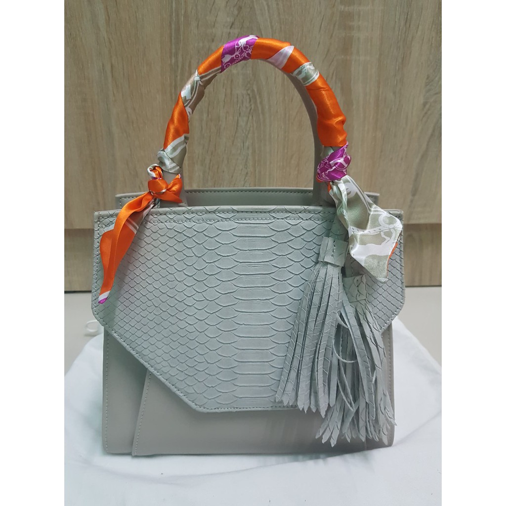 กระเป๋า TALLULAH Dion handbag | Shopee Thailand