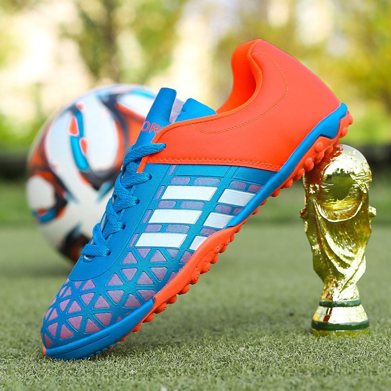 ภาพหน้าปกสินค้าผู้ใหญ่ / เด็ก ร้อยเล็บ รองเท้าฟุตซอล - สนามหญ้า / ห้อง หญ้าเล็บ Soccer Football Boots จากร้าน j9wa2i5rh_ บน Shopee