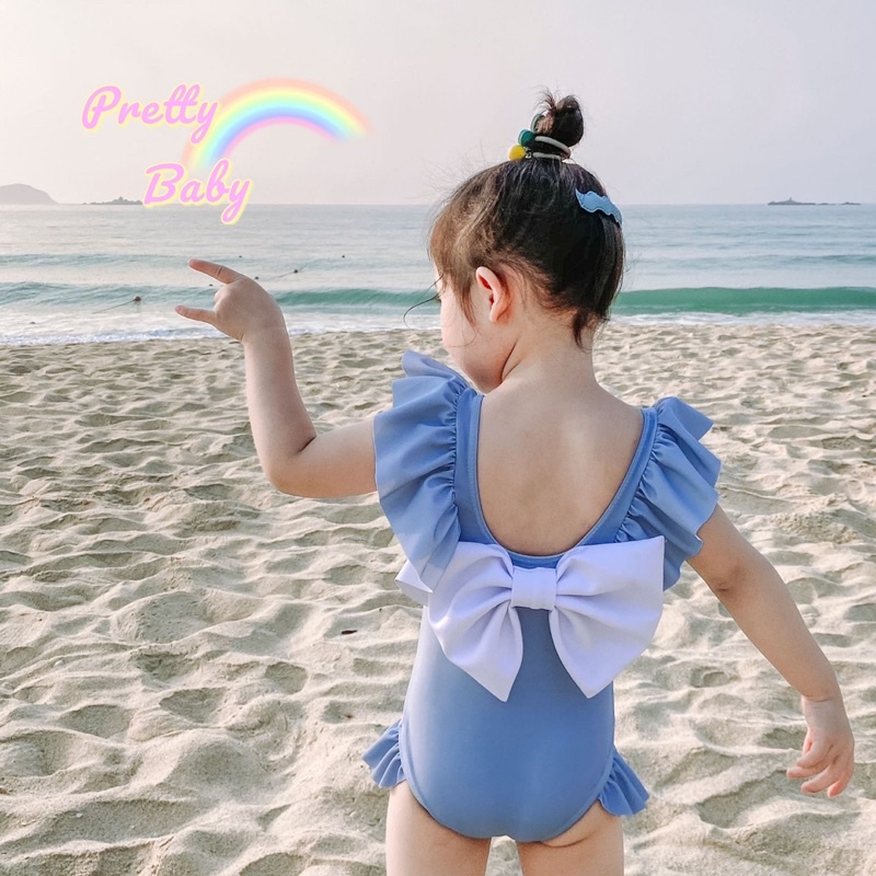 ภาพหน้าปกสินค้าPRETTY BABYพร้อมส่งชุดว่ายน้ำเด็กผู้หญิง เว้าหลังผูกโบว์สไตล์เกาหลี (257)