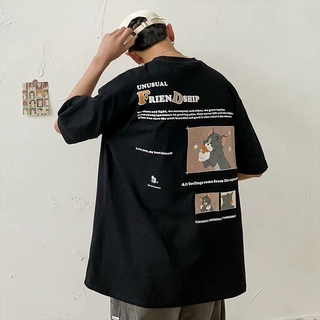 【M-8XL】การ์ตูนสไตล์ฮ่องกงแขนสั้นชายและหญิงแบรนด์เทรนด์เสื้อยืดครึ่งแขนสุทธิสีแดงแขนห้าจุดหลวมสบาย ๆ ด้านบน