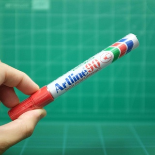 Artline 90 EK-90 Red ปากกามาร์คเกอร์ อาร์ทไลน์ #90 หัวตัด 2.0-5.0 มม. หมึกสีแดง (1กล่อง/12ด้าม) หมึกกันน้ำ