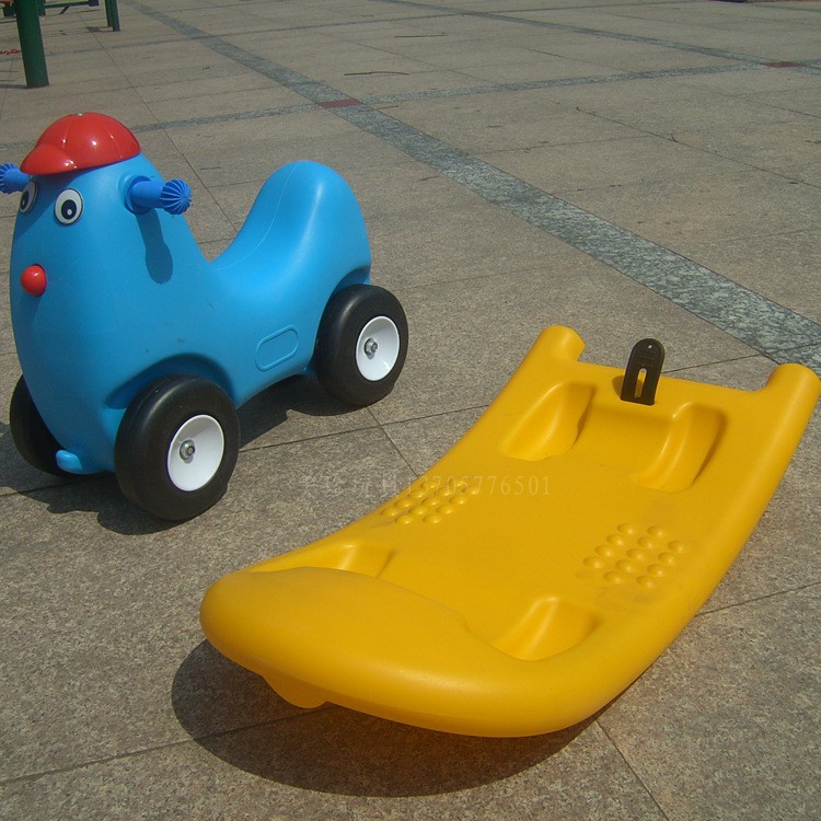 ของเล่นโยกเยกรุ่น-ไก่ดุ๊กดิ๊ก-2-in-1-เป็นทั้งของเล่นโยกเยก-และ-รถขาไถวิ่งได้-เล่นได้ตั้งแต่-1ปีขึ้นไปพลาสติกแข็งแรง
