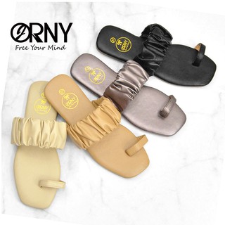 Defect Sale!! ⭐️ มีตำหนิของแท้ 💯 ORNY(ออร์นี่) ® รองเท้าบาร์บี้สวมนิ้ว รองเท้าแตะนุ่มๆ หนังย่น ทรงน่ารักมาก รุ่น OY295
