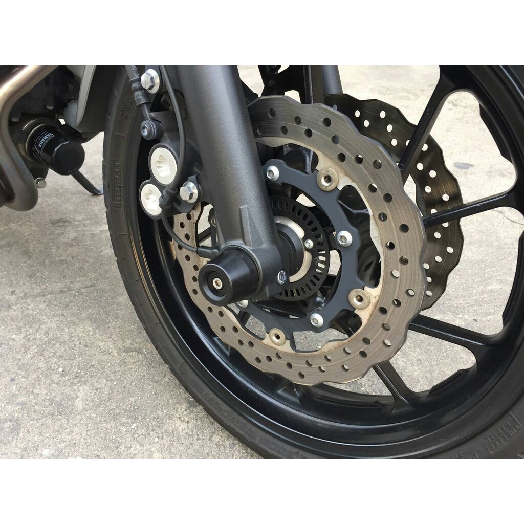 กันล้มล้อหน้า-front-fork-slider-yamaha-mt07-xsr700-mothracing-ช่วยป้องกันตีนโช๊ค-ไม่ให้เกิดเป็นรอยเสียหาย-เวลารถล้ม-ห