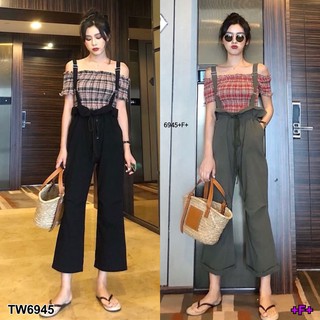 เสื้อแขนสั้น แต่งสม็อคยืดทั้งตัว ผ้าทอลายสก็อต + เอี๊ยมกางเกงขายาว เอวแต่งรูดเชือกผูก