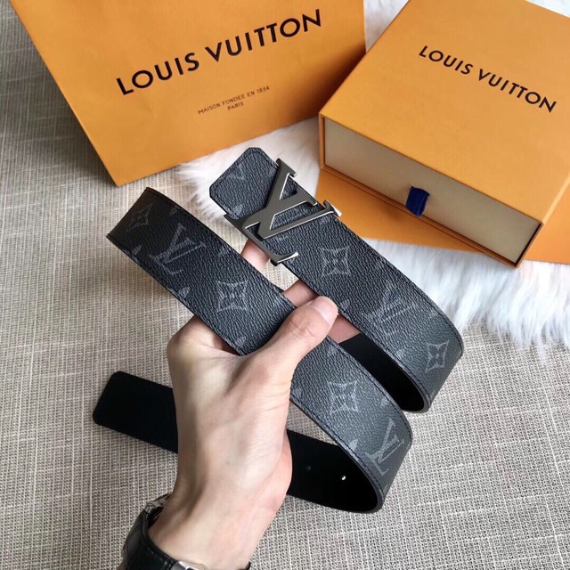 พรี-louis-vuitton-เข็มขัดผู้ชาย-initiales-40mm-reversible-belt-เข็มขัดหนังเข็มขัด