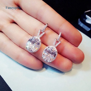 Fancyqube เครื่องประดับแฟชั่นสตรีต่างหูห้อย Aaa Cubic Zirconia สีเงิน