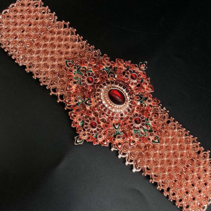 vintage-jewelryเครื่องประดับชุดไทยนากลงยา-พร้อม-ต่างหู-หัวเข็มขัดพร้อมสายเข็มขัด-มาใหม่