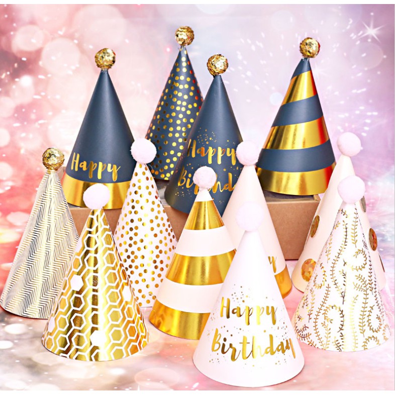 ราคาและรีวิวGold Silver Fonts Happy Birthday Party Paper Hat หมวกวันเกิด หมวกกระดาษ หมวกปาร์ตี้ วันเกิด หมวกทรงกรวย หมวก กระดาษ พรอพ