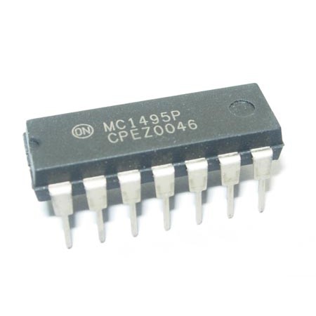 2x MOT MC1495L DIP-14 Wideband Linear Four-Quadrant Multiplier – Integrated Circuit (IC)