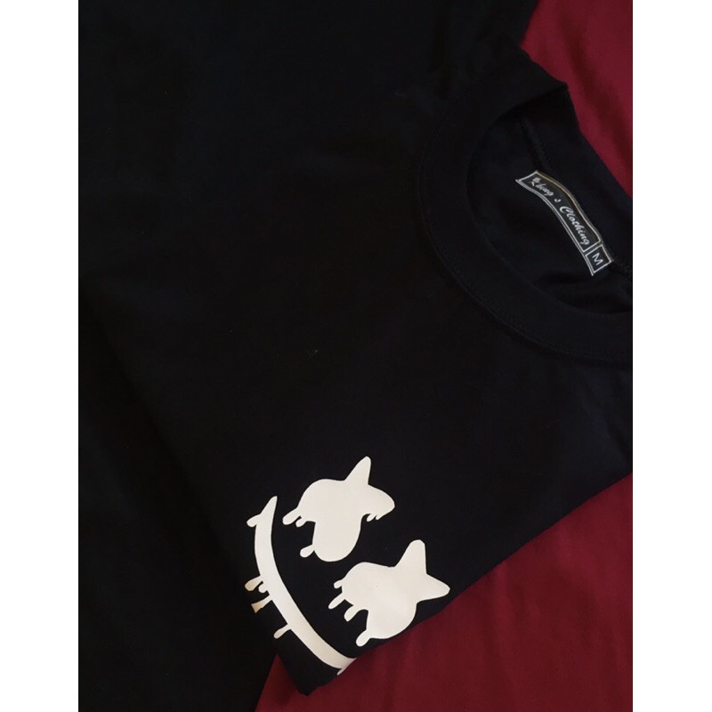 เสื้อคู่-เสื้อยืดสําหรับผู้ชาย-มาร์ชเมลโลกระเป๋าที